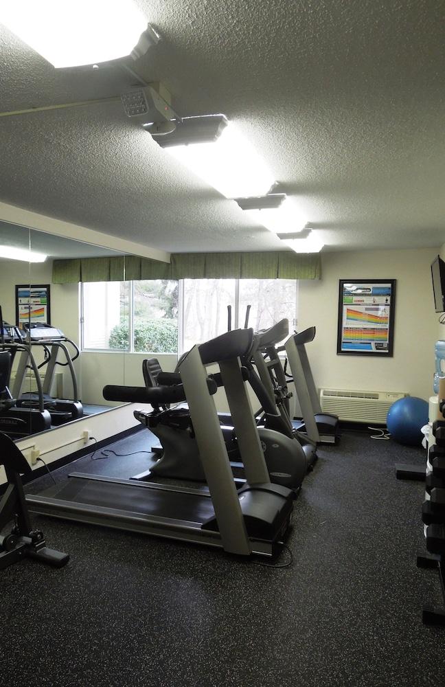 Baymont Inn&Suites Marietta Extérieur photo