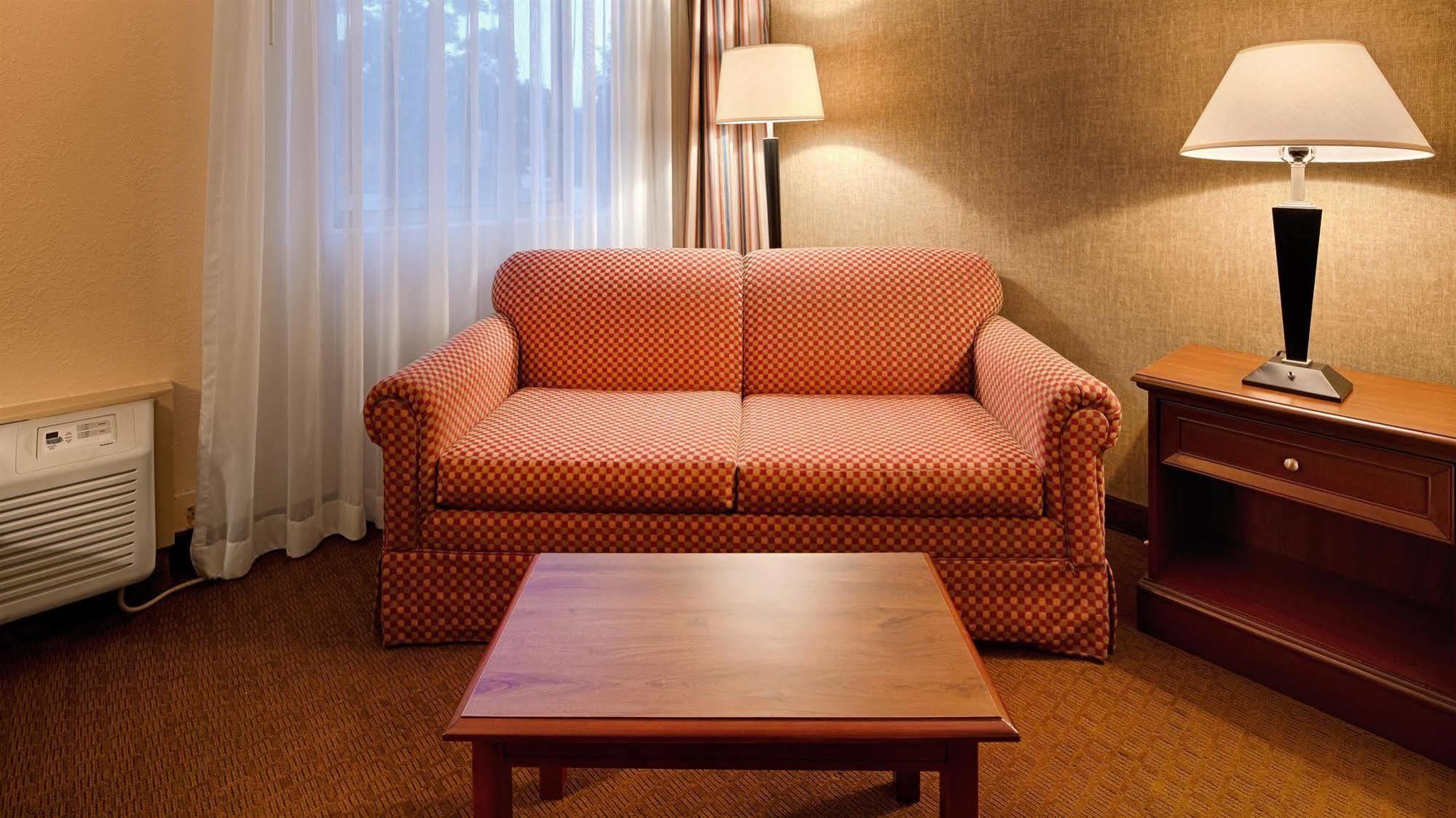 Baymont Inn&Suites Marietta Extérieur photo