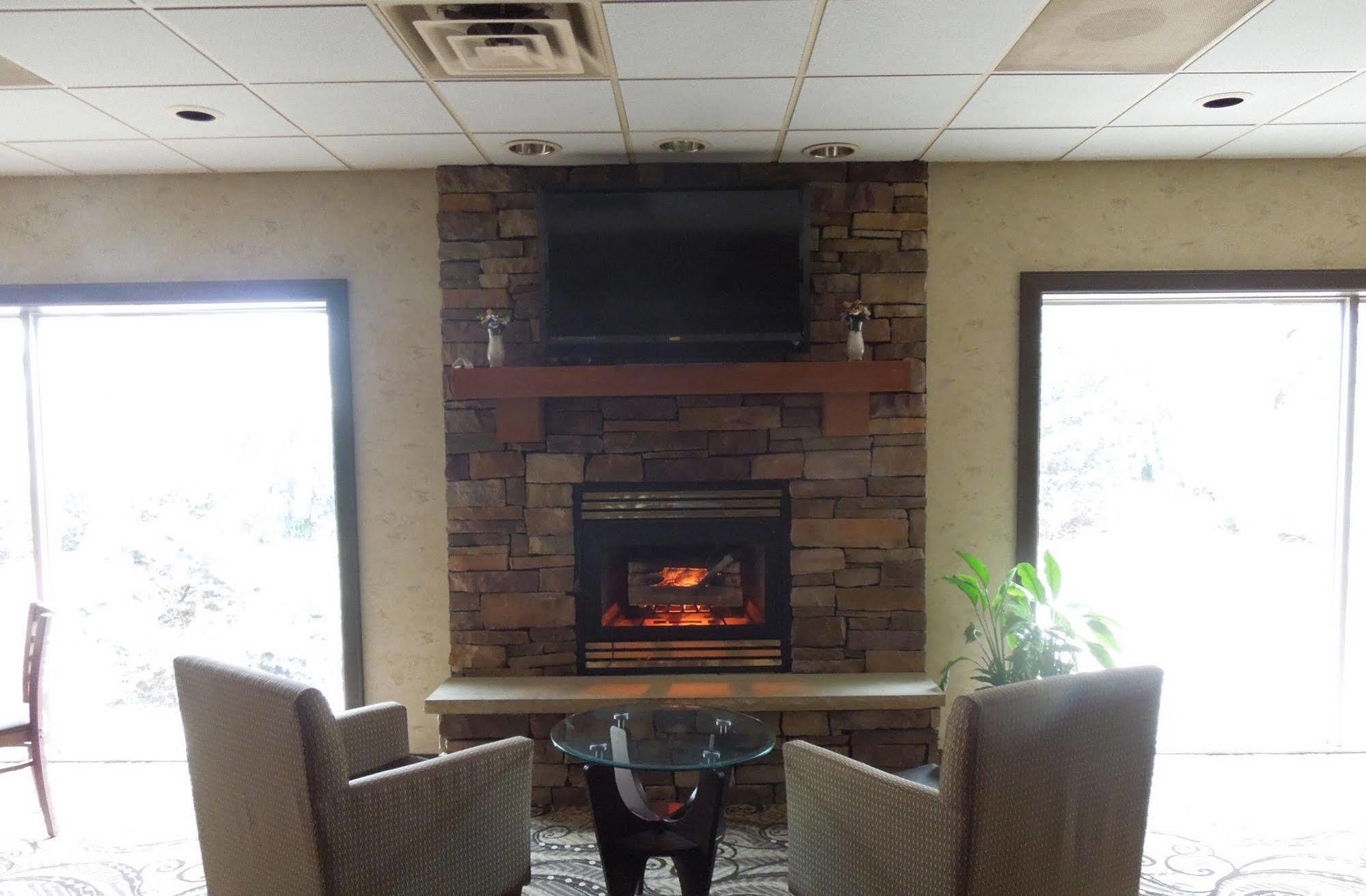 Baymont Inn&Suites Marietta Extérieur photo